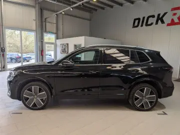 VW Tiguan 2.0TDI R-Line 4M Pano H K AHK Matrix 20