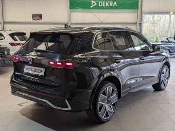 VW Tiguan 2.0TDI R-Line 4M Pano H K AHK Matrix 20