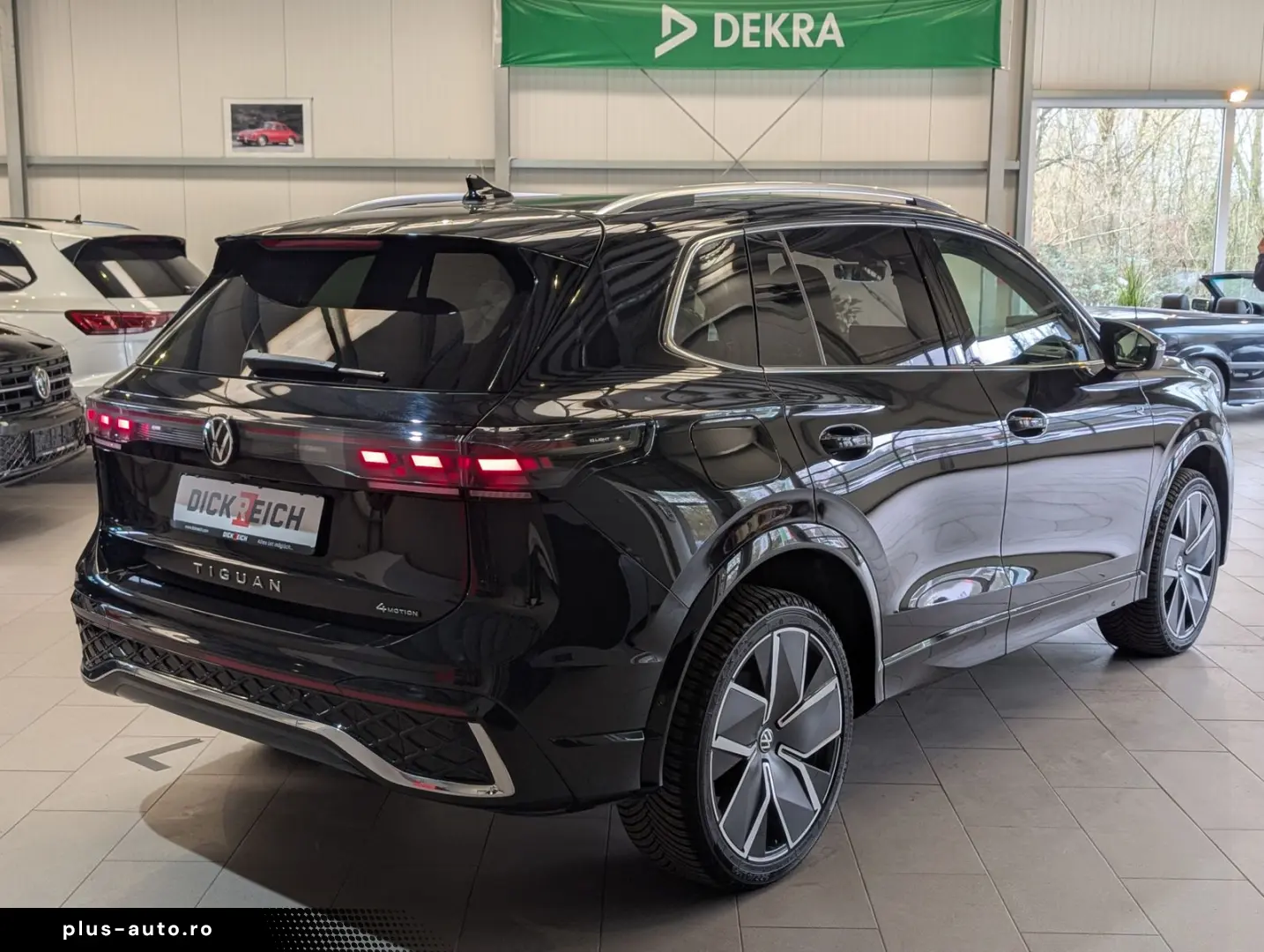VW Tiguan 2.0TDI R-Line 4M Pano H K AHK Matrix 20