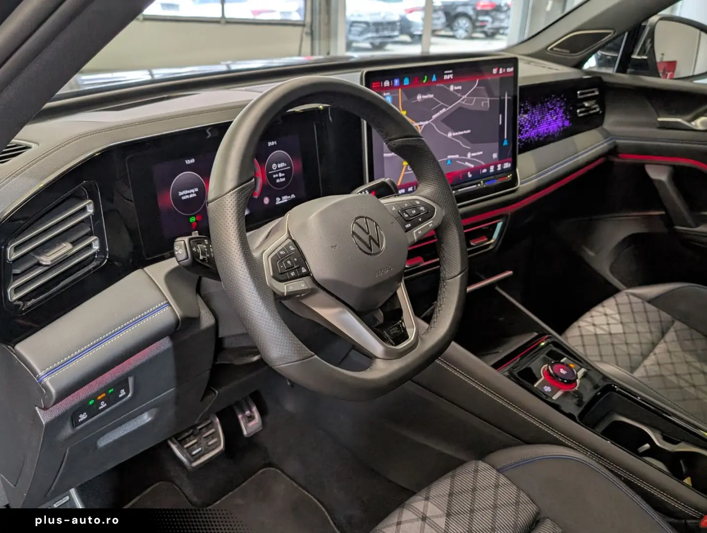 VW Tiguan 2.0TDI R-Line 4M Pano H K AHK Matrix 20