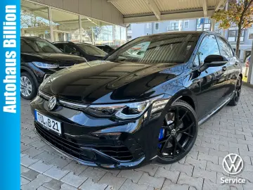 VW Golf VIII R 2.0 TSI DSG 4MOTION    R-Performance