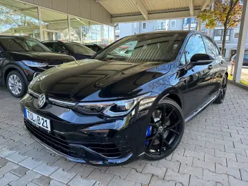 VW Golf VIII R 2.0 TSI DSG 4MOTION    R-Performance