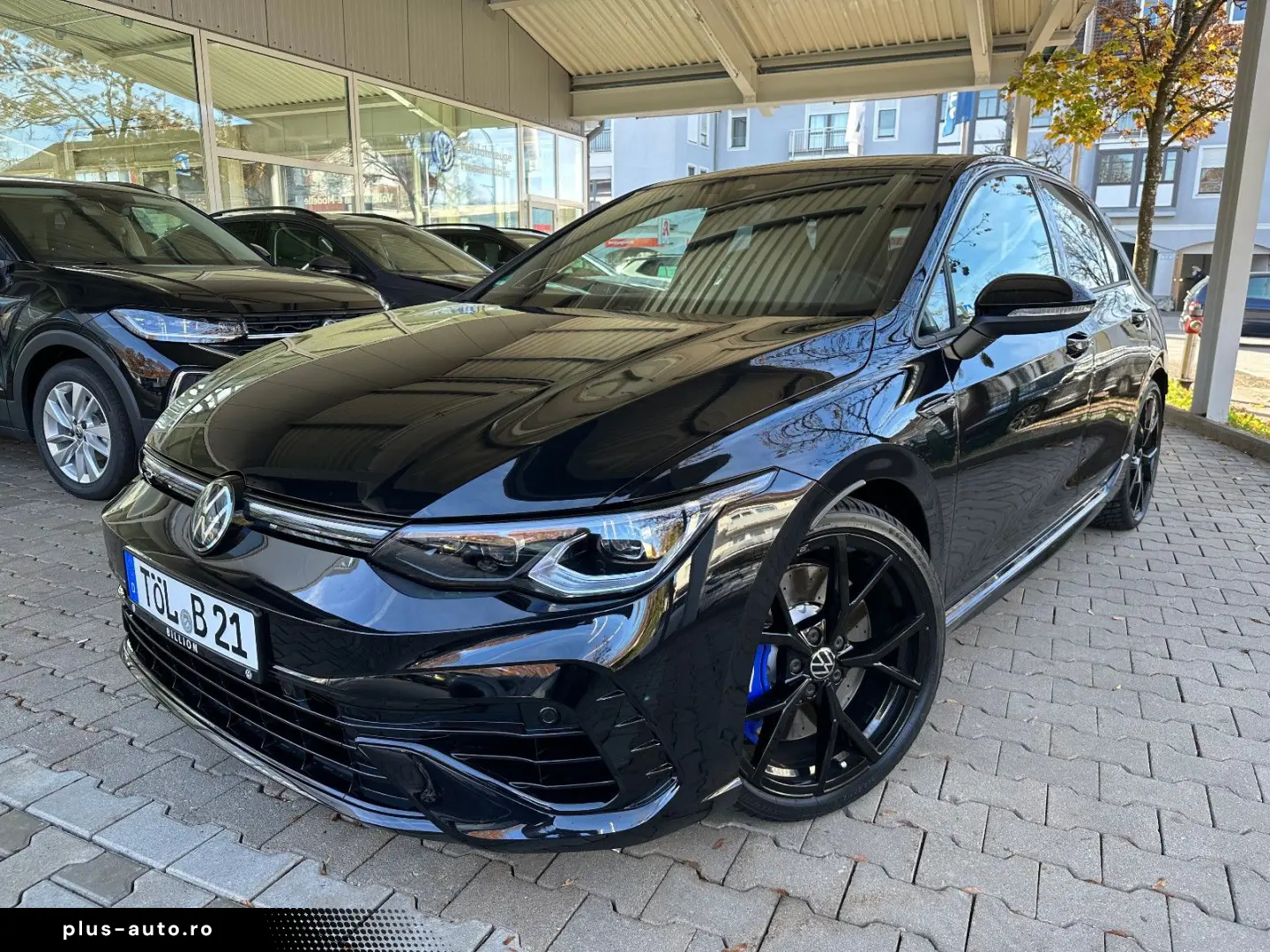 VW Golf VIII R 2.0 TSI DSG 4MOTION    R-Performance
