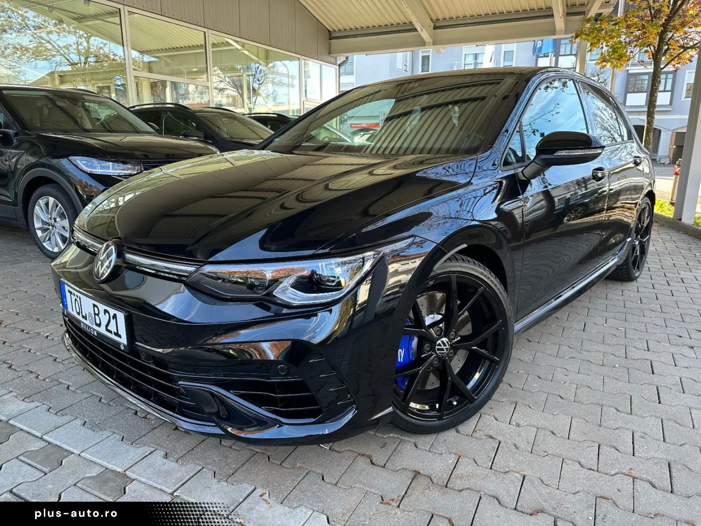 VW Golf VIII R 2.0 TSI DSG 4MOTION    R-Performance