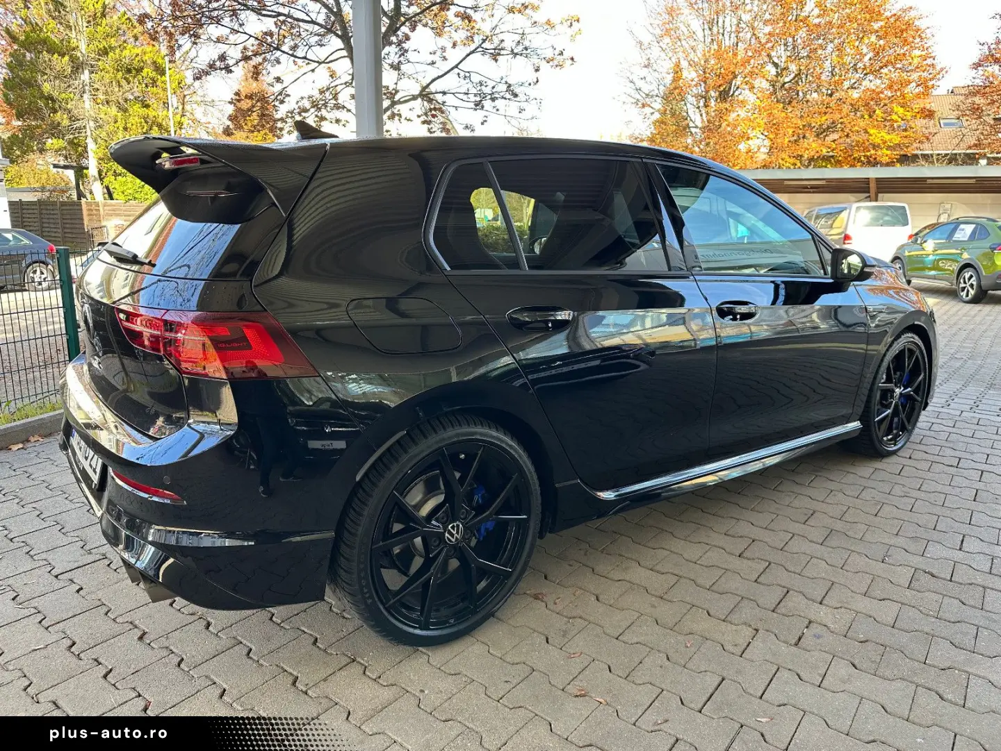 VW Golf VIII R 2.0 TSI DSG 4MOTION    R-Performance