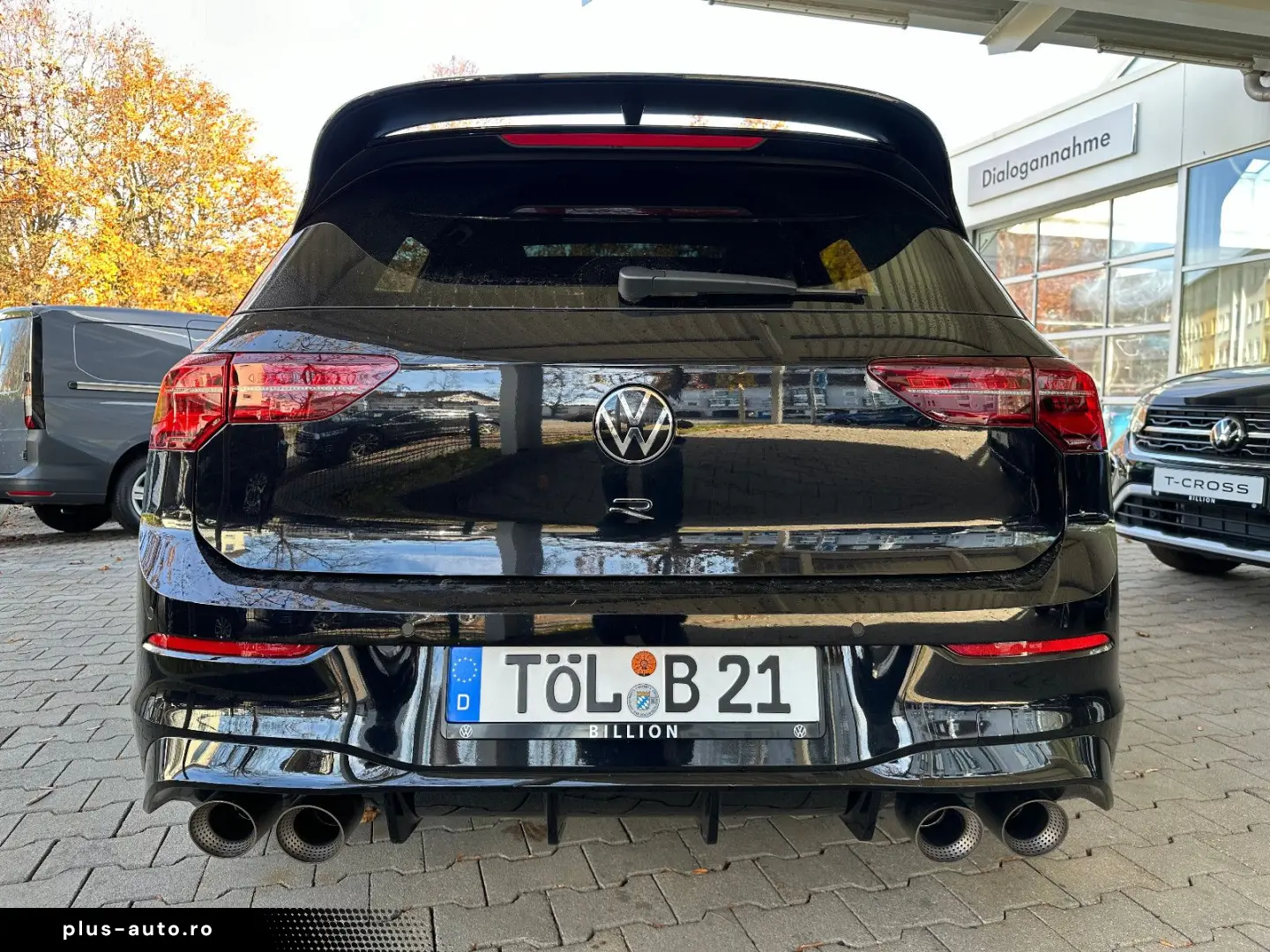 VW Golf VIII R 2.0 TSI DSG 4MOTION    R-Performance