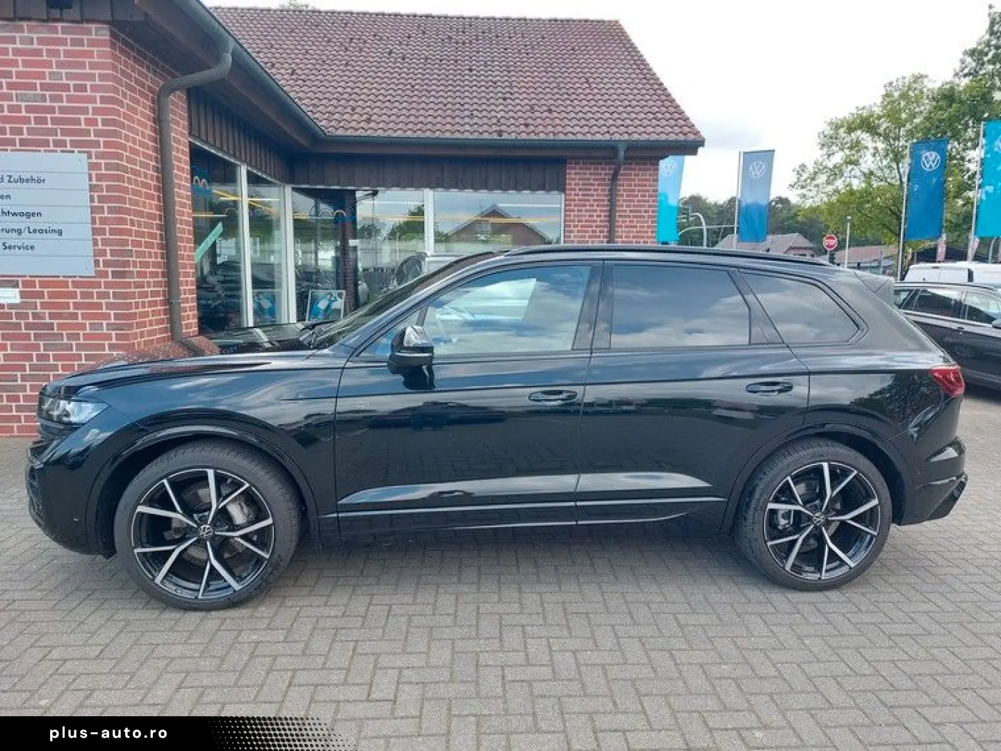 VW Touareg 3.0 TDI 4M R-Line AHK Standhzg Pano 360