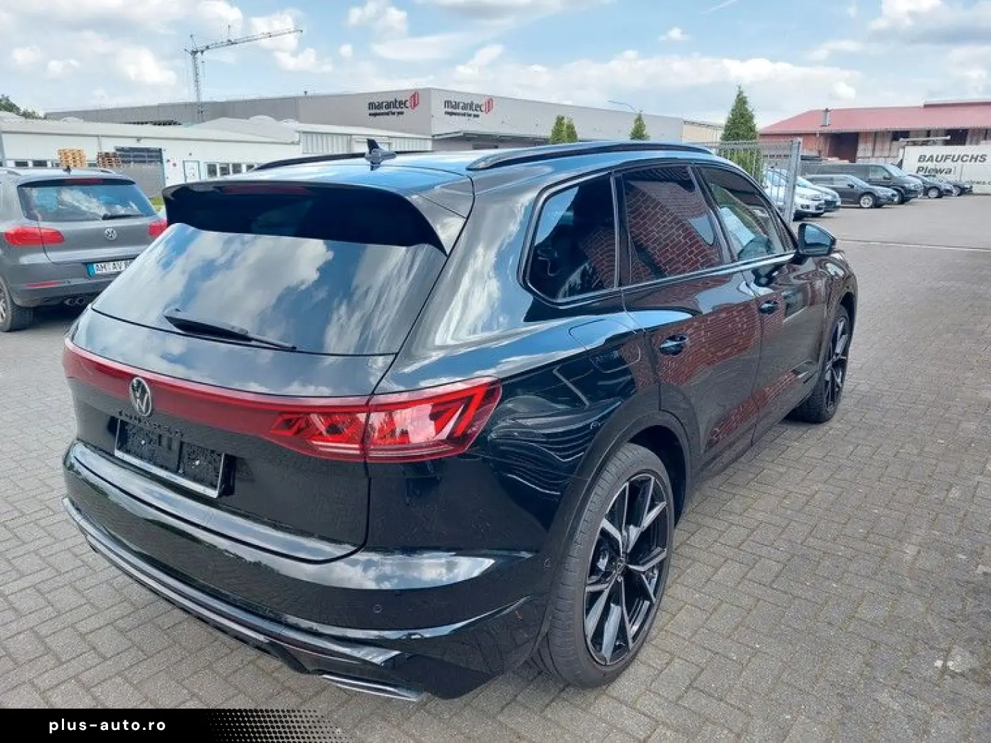 VW Touareg 3.0 TDI 4M R-Line AHK Standhzg Pano 360