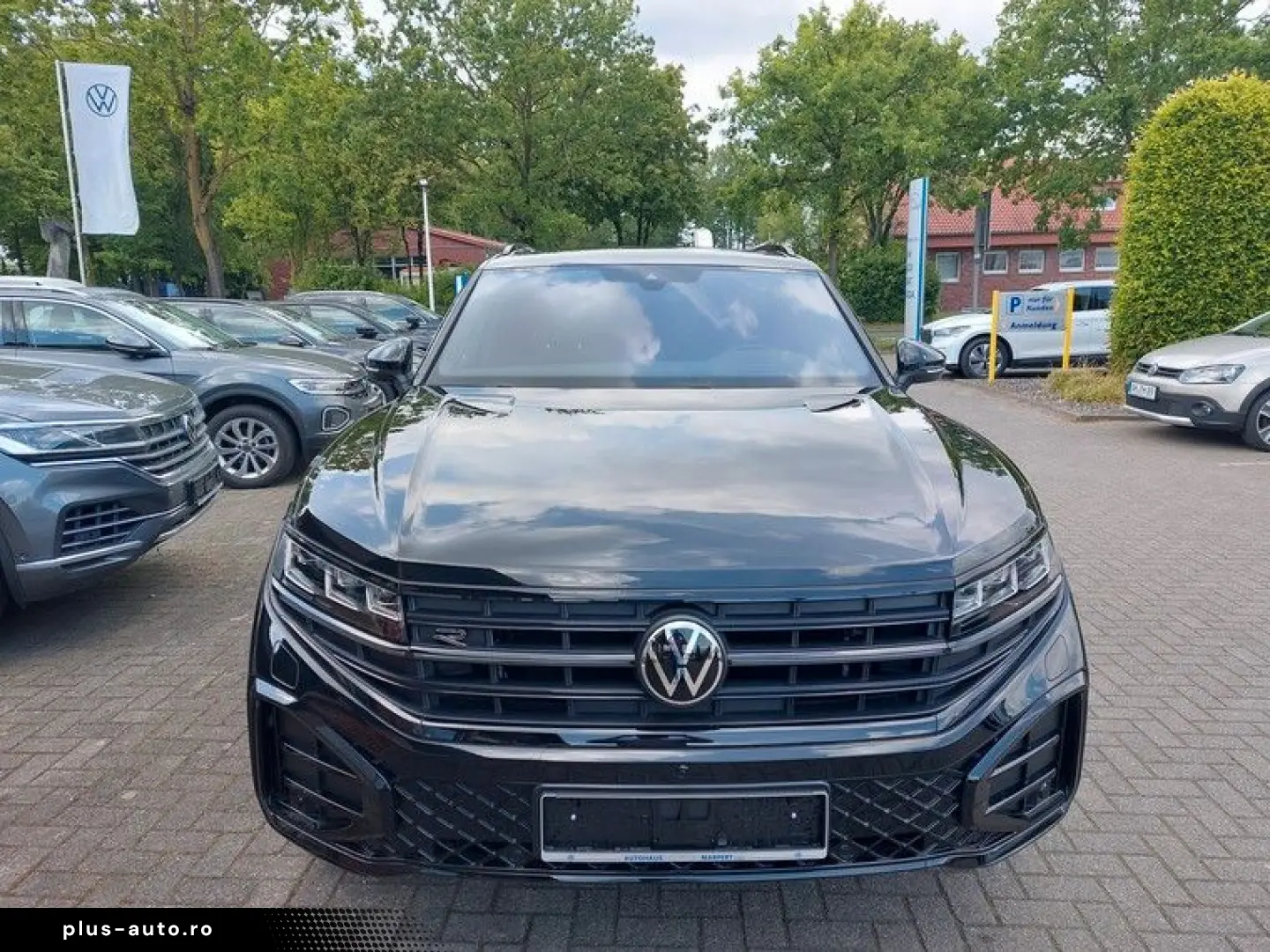 VW Touareg 3.0 TDI 4M R-Line AHK Standhzg Pano 360