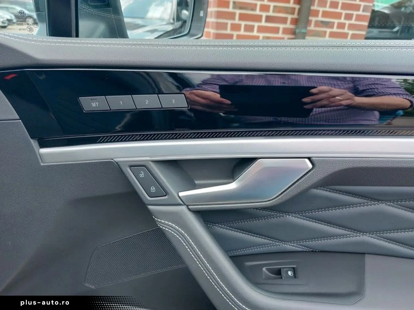 VW Touareg 3.0 TDI 4M R-Line AHK Standhzg Pano 360