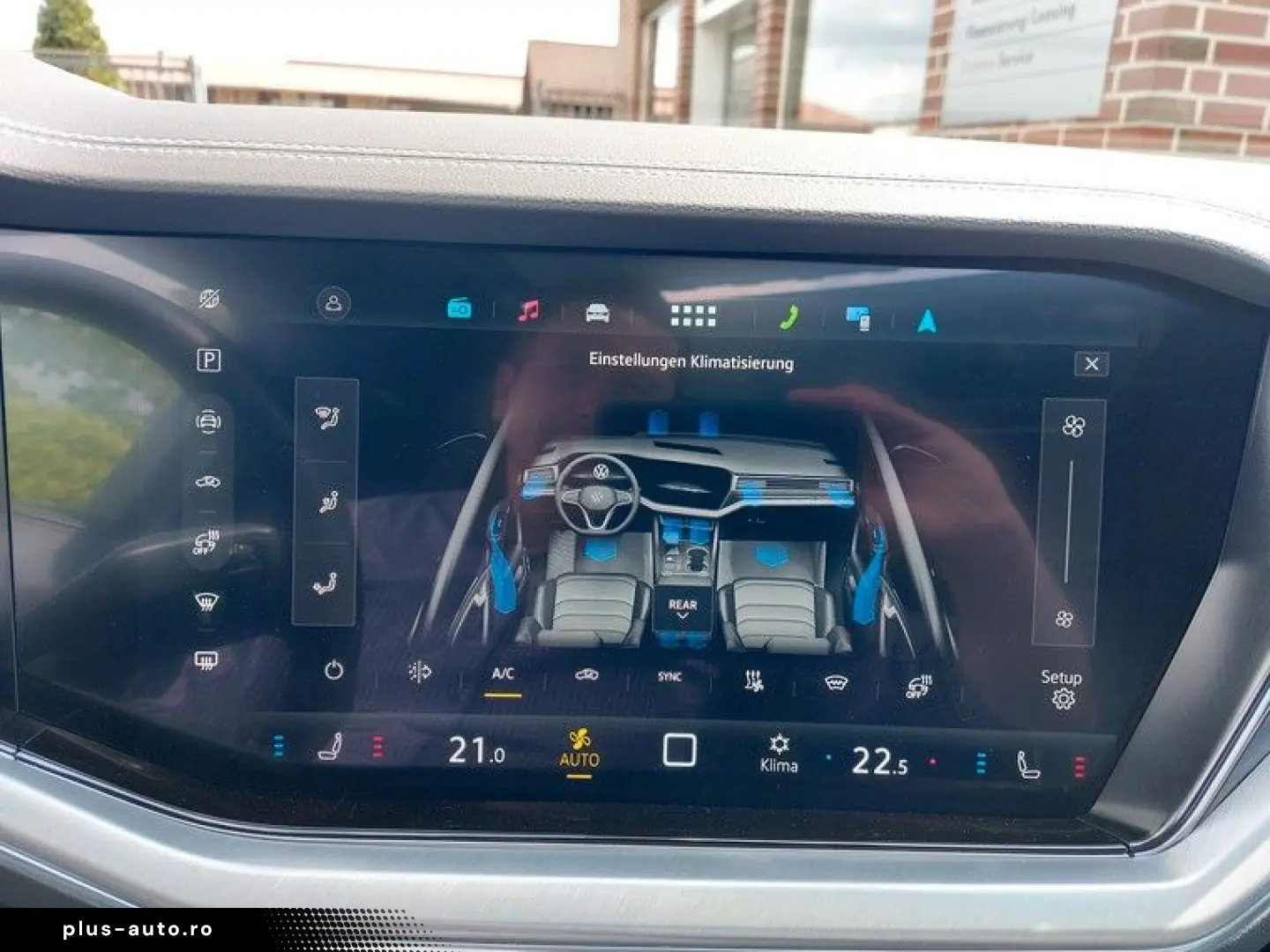 VW Touareg 3.0 TDI 4M R-Line AHK Standhzg Pano 360