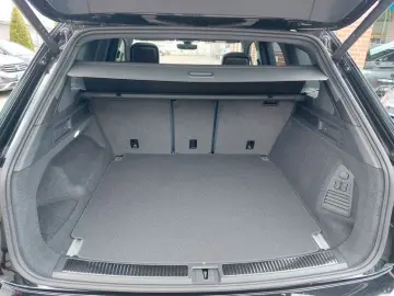 VW Touareg 3.0 TDI 4M R-Line AHK Standhzg Pano 360