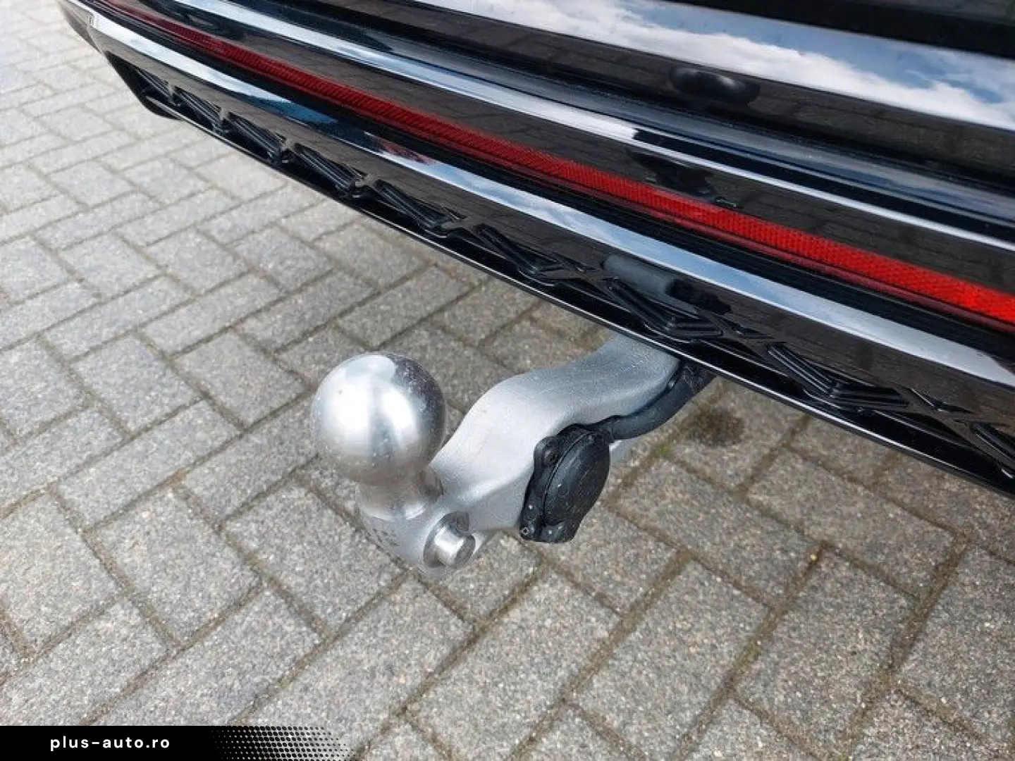 VW Touareg 3.0 TDI 4M R-Line AHK Standhzg Pano 360