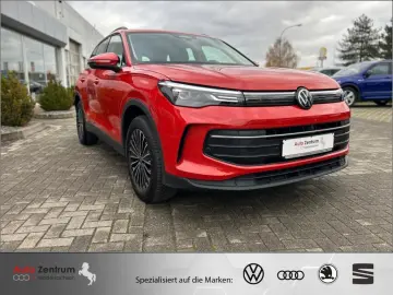 VW Tiguan 2.0TDI Head-Up KAMERA AHK  9700Km !!!