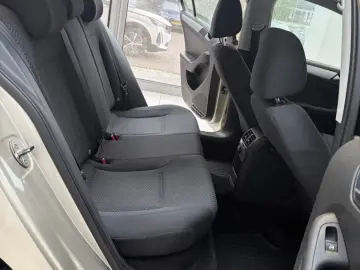 VOLKSWAGEN JETTA Comfort  2014