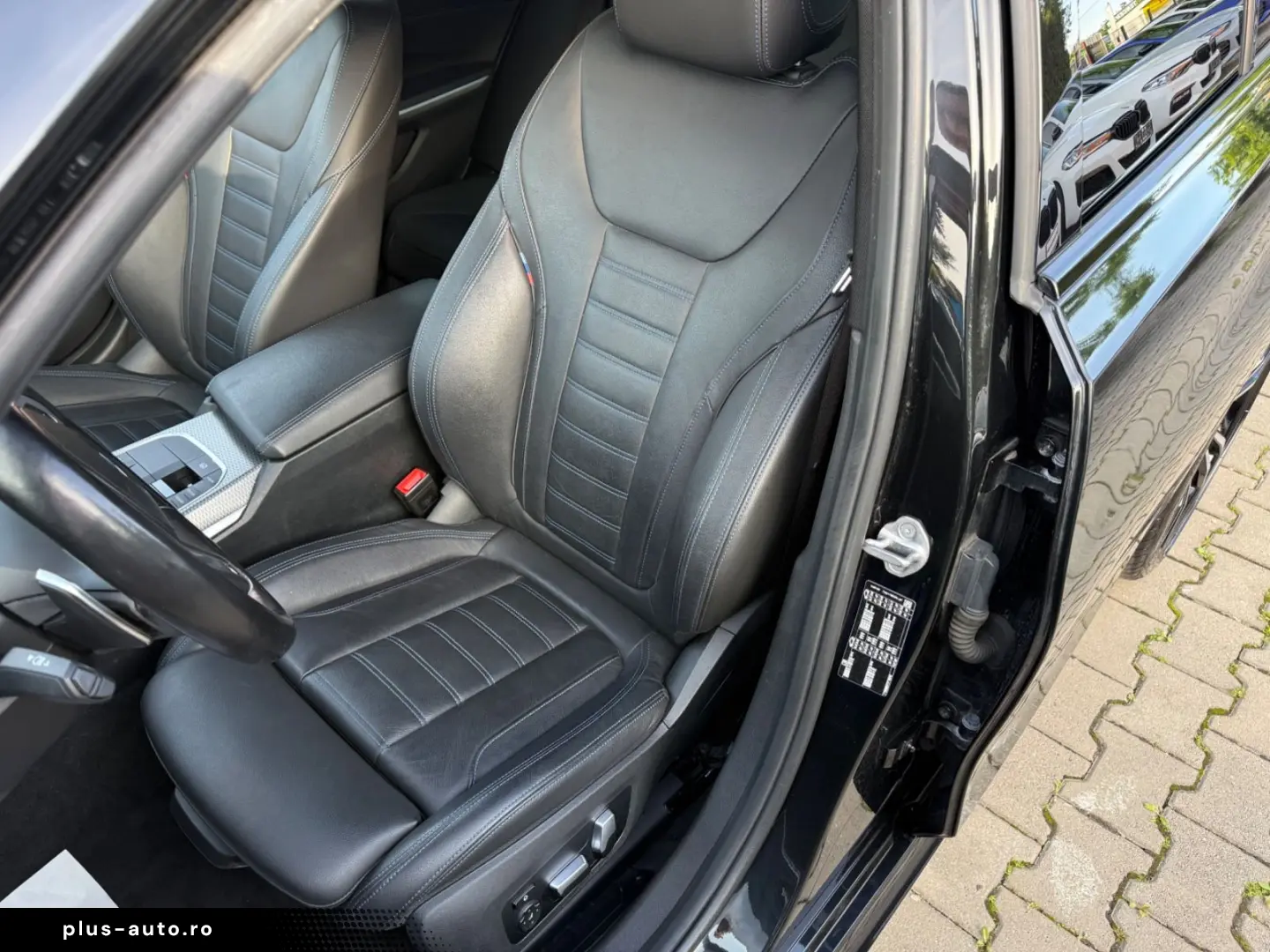 BMW 330 d M Sport Kardon Head Up Kamera Adp-LED ACC
