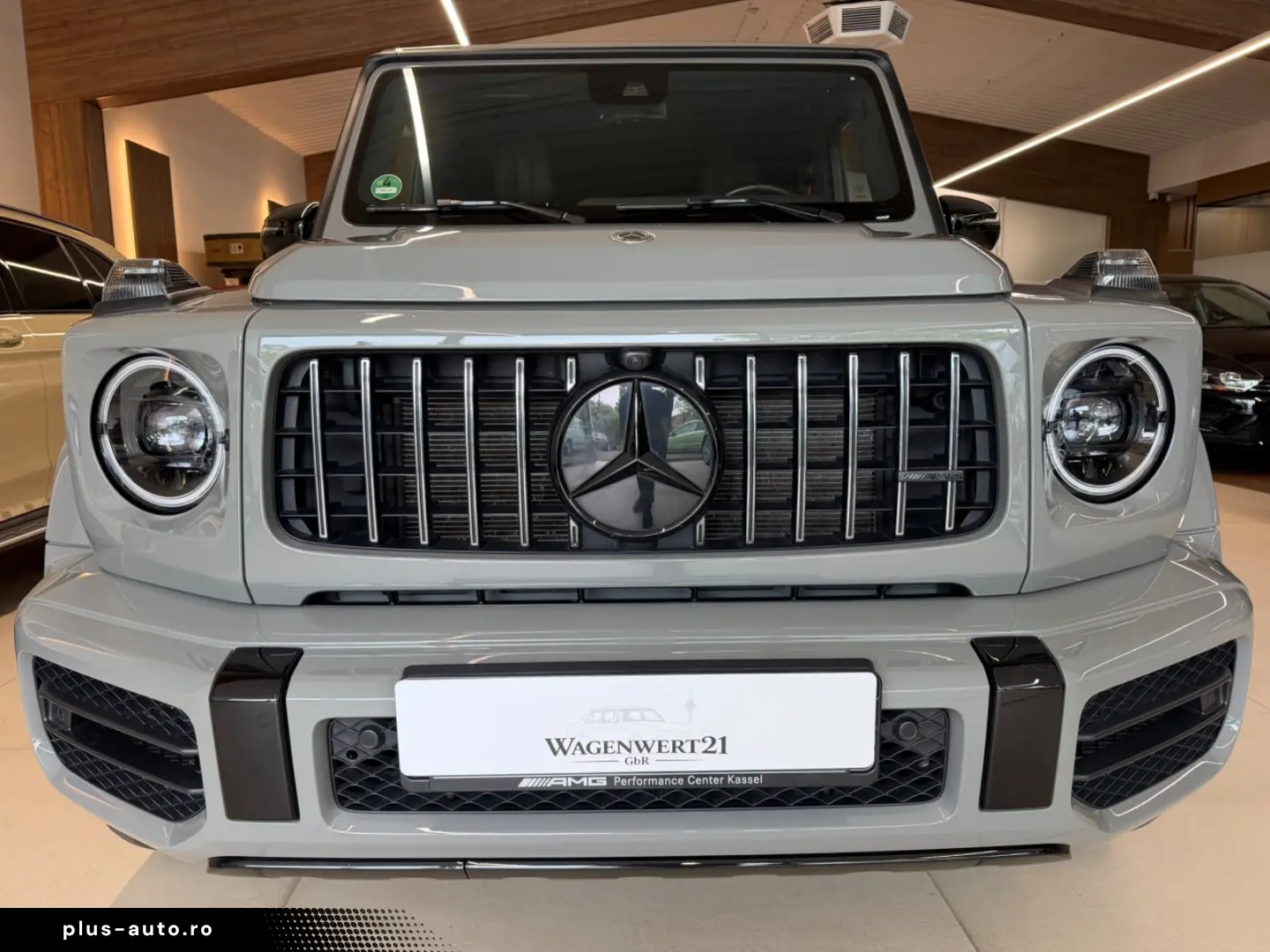 MERCEDES-BENZ G 63 AMG   Manufaktur Carbon Fond Entertaiment