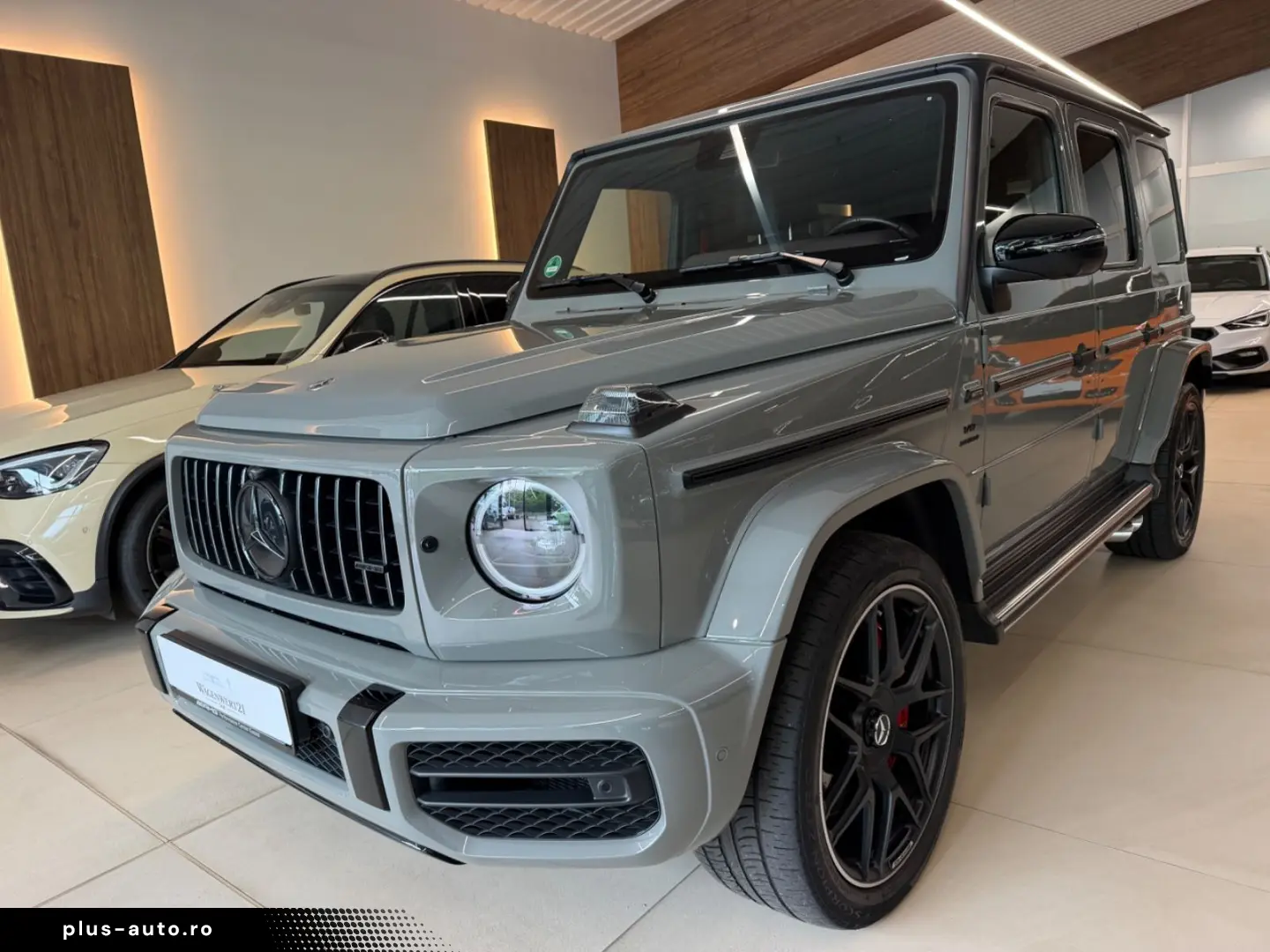 MERCEDES-BENZ G 63 AMG   Manufaktur Carbon Fond Entertaiment