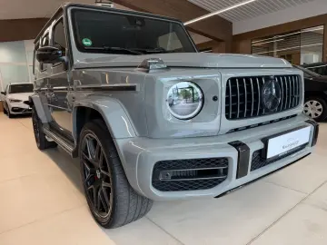 MERCEDES-BENZ G 63 AMG   Manufaktur Carbon Fond Entertaiment