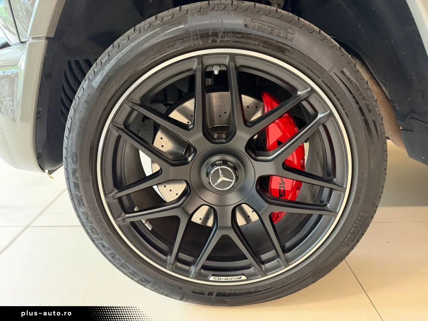 MERCEDES-BENZ G 63 AMG   Manufaktur Carbon Fond Entertaiment