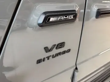 MERCEDES-BENZ G 63 AMG   Manufaktur Carbon Fond Entertaiment