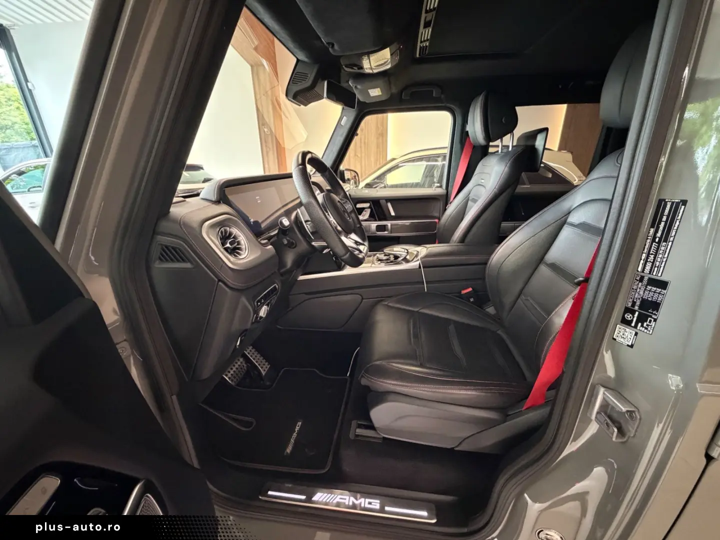 MERCEDES-BENZ G 63 AMG   Manufaktur Carbon Fond Entertaiment