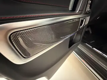 MERCEDES-BENZ G 63 AMG   Manufaktur Carbon Fond Entertaiment