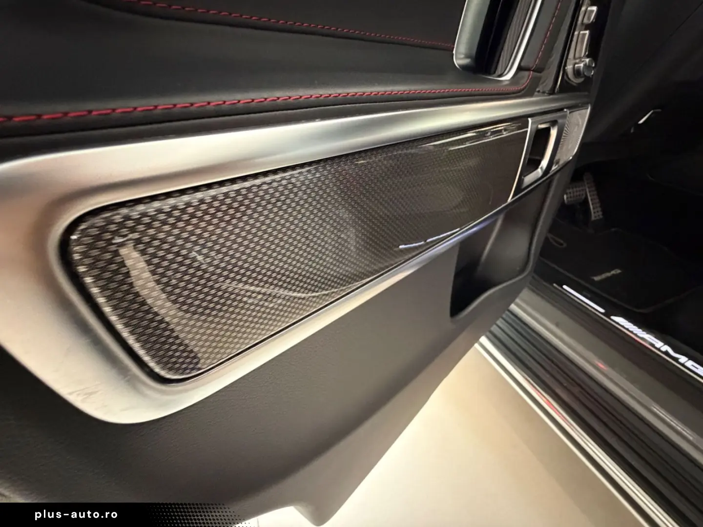 MERCEDES-BENZ G 63 AMG   Manufaktur Carbon Fond Entertaiment