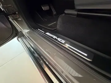 MERCEDES-BENZ G 63 AMG   Manufaktur Carbon Fond Entertaiment