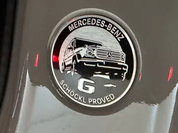 MERCEDES-BENZ G 63 AMG   Manufaktur Carbon Fond Entertaiment