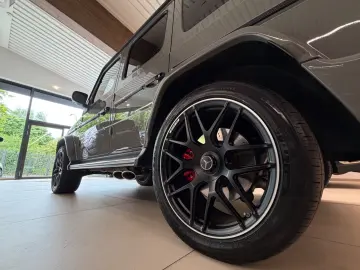 MERCEDES-BENZ G 63 AMG   Manufaktur Carbon Fond Entertaiment