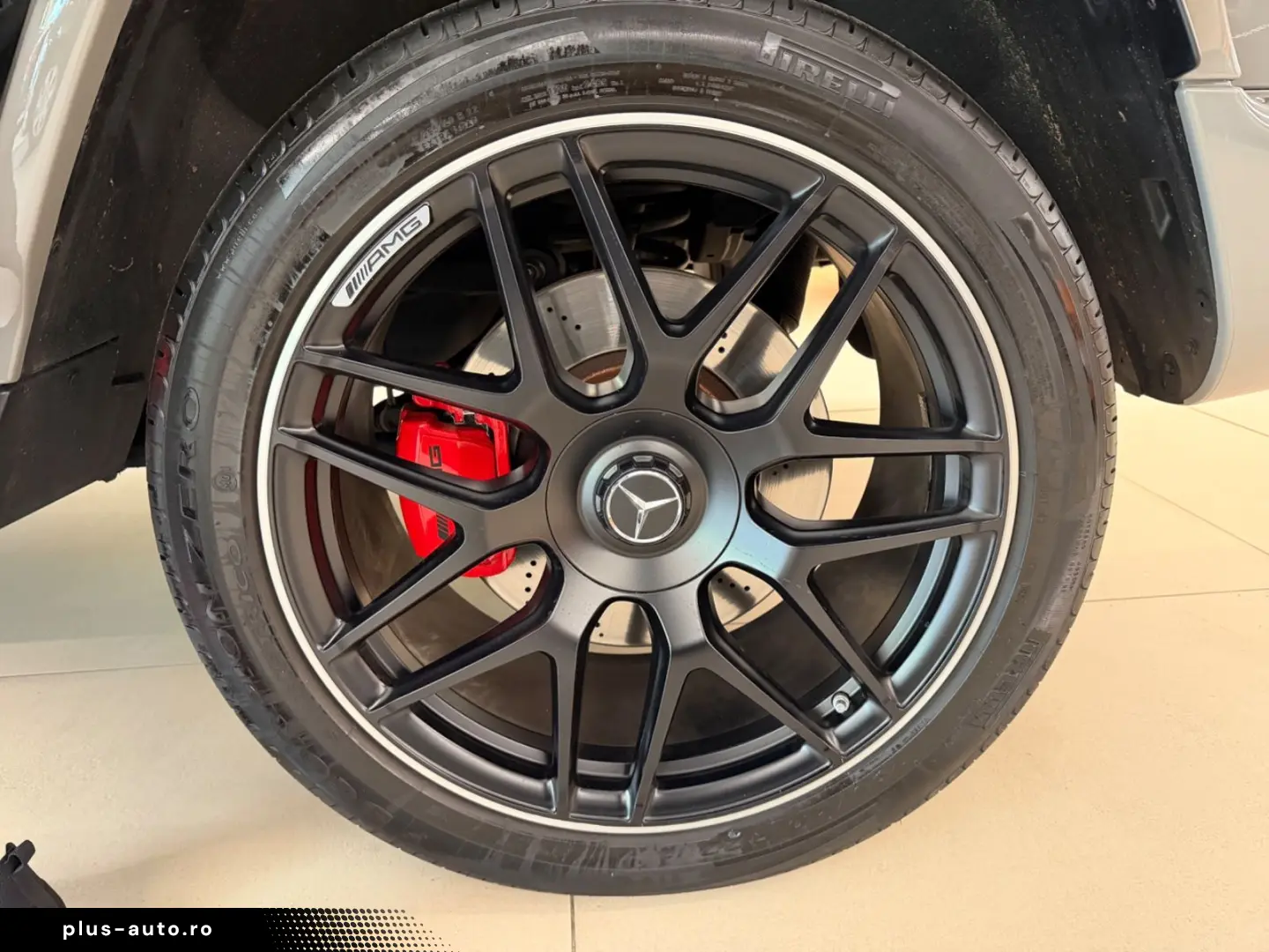 MERCEDES-BENZ G 63 AMG   Manufaktur Carbon Fond Entertaiment