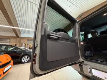 MERCEDES-BENZ G 63 AMG   Manufaktur Carbon Fond Entertaiment