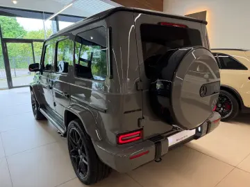 MERCEDES-BENZ G 63 AMG   Manufaktur Carbon Fond Entertaiment