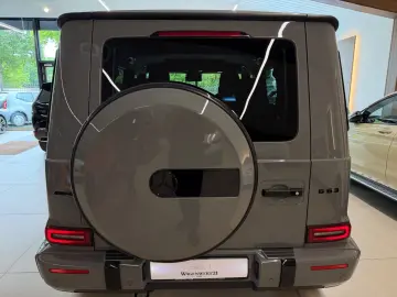 MERCEDES-BENZ G 63 AMG   Manufaktur Carbon Fond Entertaiment