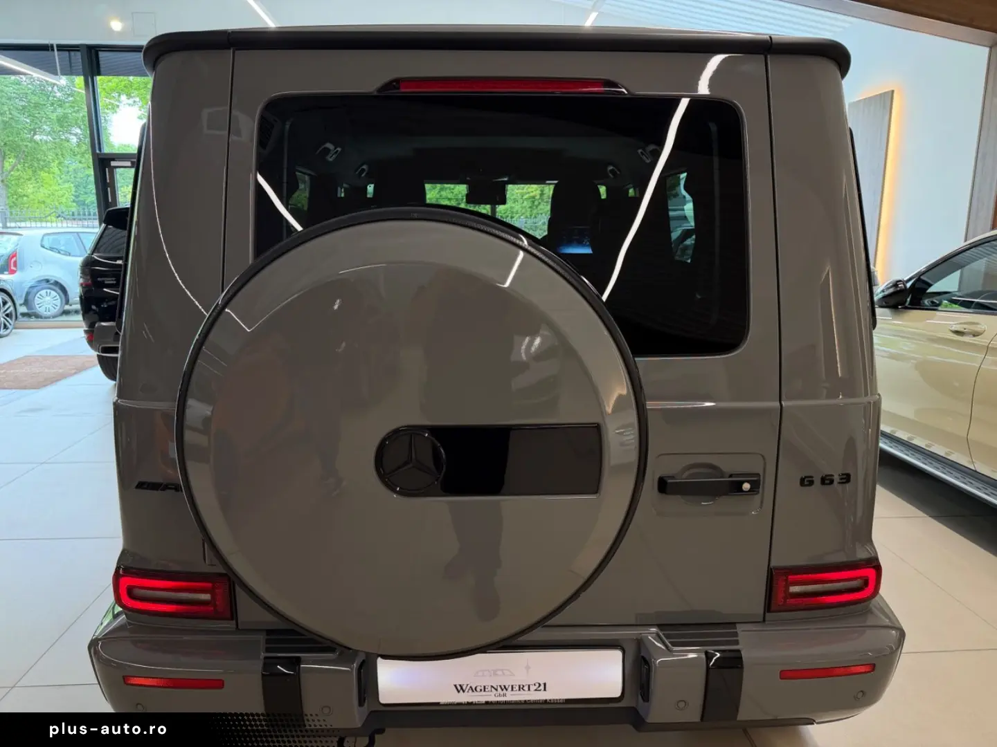MERCEDES-BENZ G 63 AMG   Manufaktur Carbon Fond Entertaiment