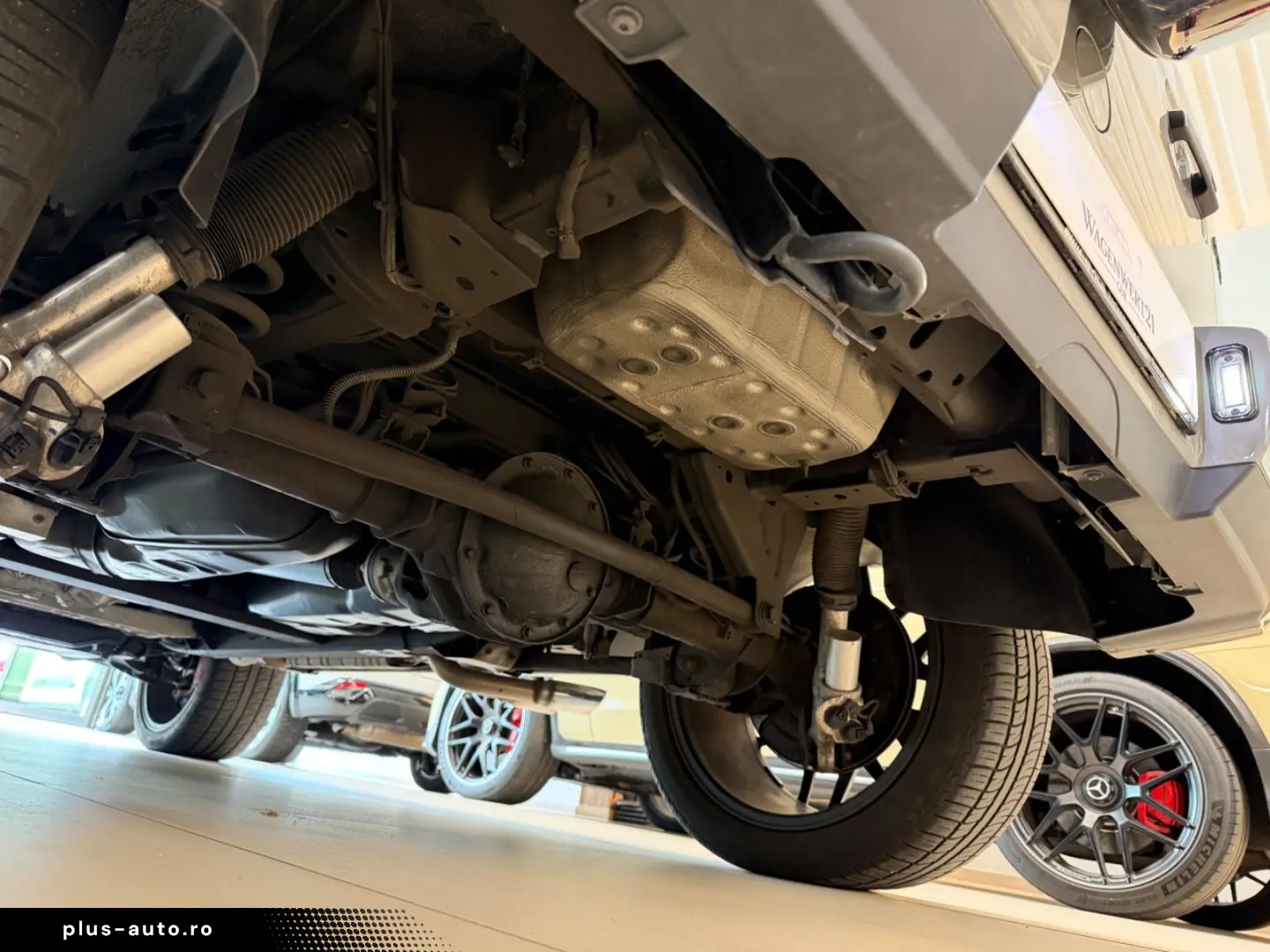 MERCEDES-BENZ G 63 AMG   Manufaktur Carbon Fond Entertaiment