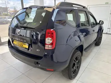 DACIA DUSTER Laureate Ac  2011