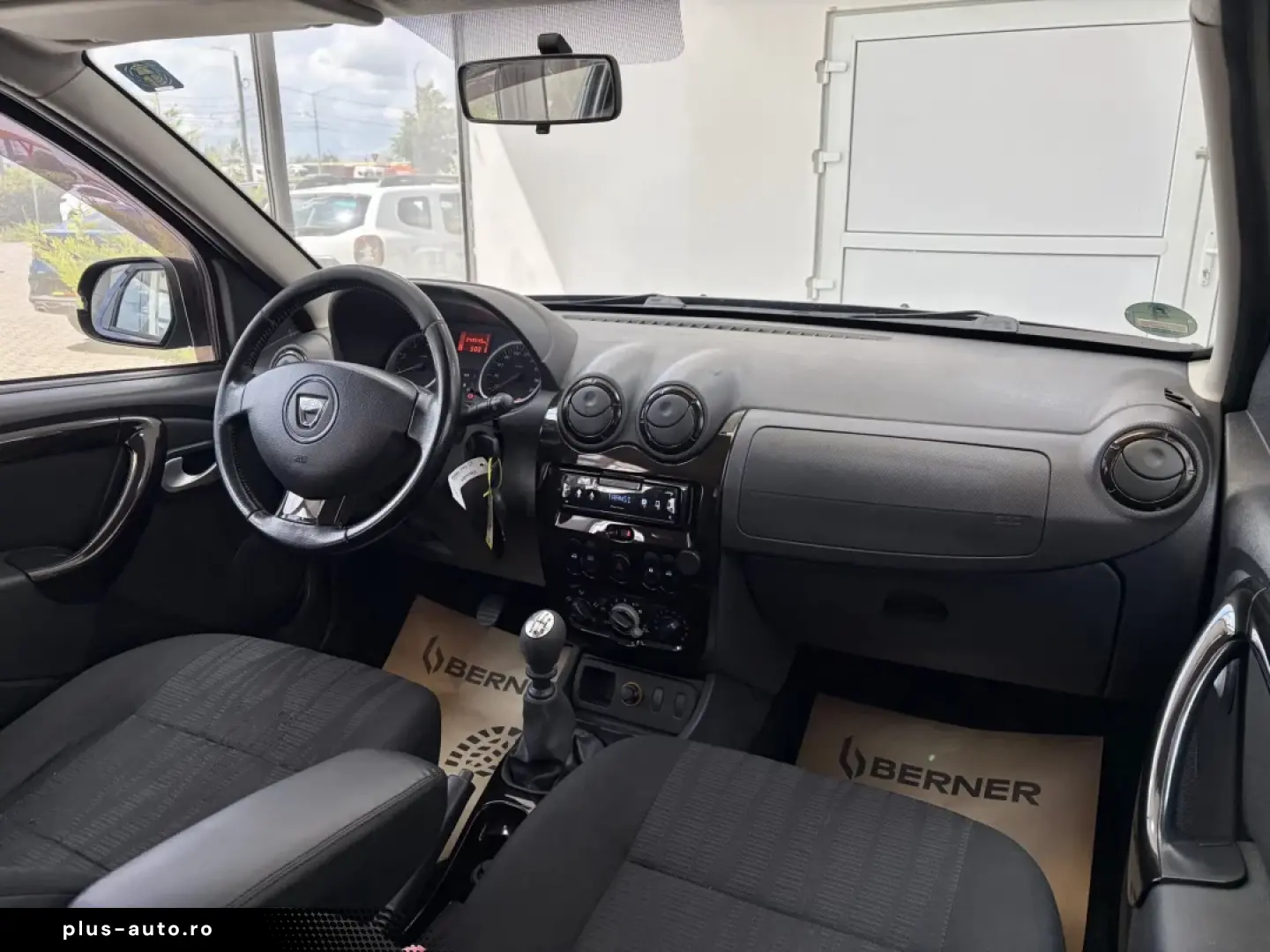 DACIA DUSTER Laureate Ac  2011