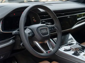 AUDI RS Q8 PERFORMANCE.SOFTC.MATRIX.B&W.360 .KERAMIK