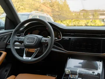 AUDI RS Q8 PERFORMANCE.SOFTC.MATRIX.B&W.360 .KERAMIK