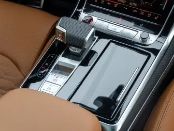 AUDI RS Q8 PERFORMANCE.SOFTC.MATRIX.B&W.360 .KERAMIK