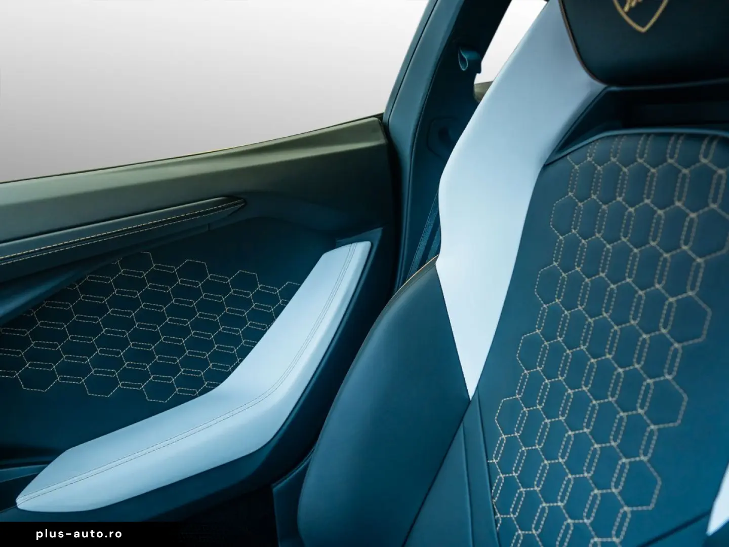 LAMBORGHINI Revuelto Blu Mehit Matt   Lamborghini Nürnberg