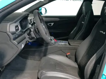 LAMBORGHINI Urus Performante CARBON B&O PANO AKRAPOVIC ADAS