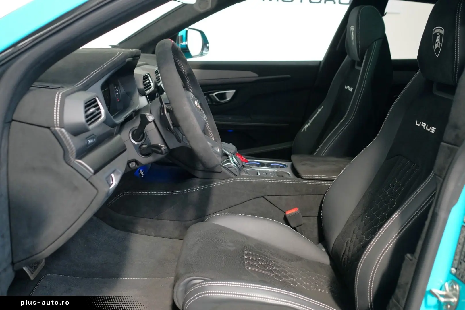 LAMBORGHINI Urus Performante CARBON B&O PANO AKRAPOVIC ADAS