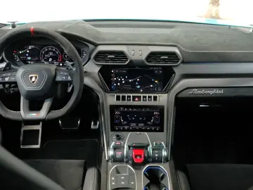 LAMBORGHINI Urus Performante CARBON B&O PANO AKRAPOVIC ADAS