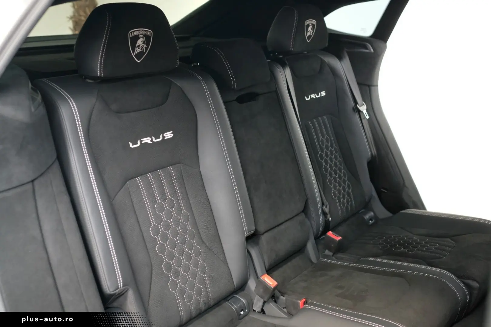 LAMBORGHINI Urus Performante CARBON B&O PANO AKRAPOVIC ADAS