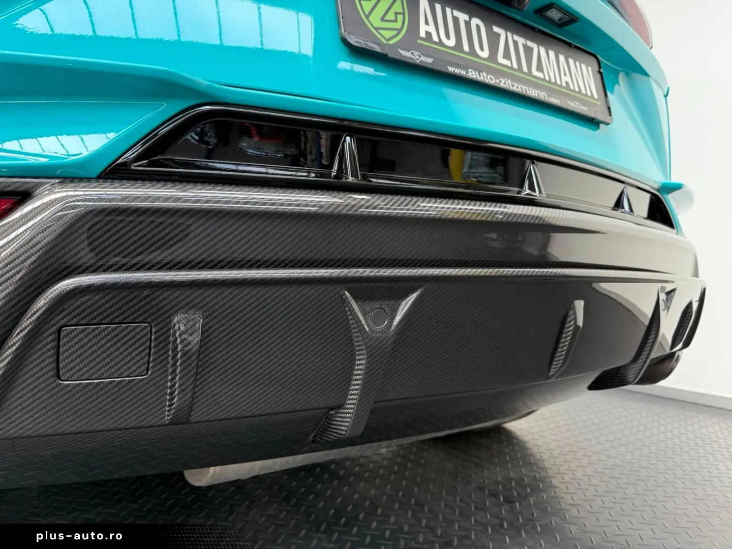 LAMBORGHINI Urus Performante CARBON B&O PANO AKRAPOVIC ADAS