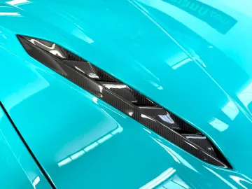 LAMBORGHINI Urus Performante CARBON B&O PANO AKRAPOVIC ADAS