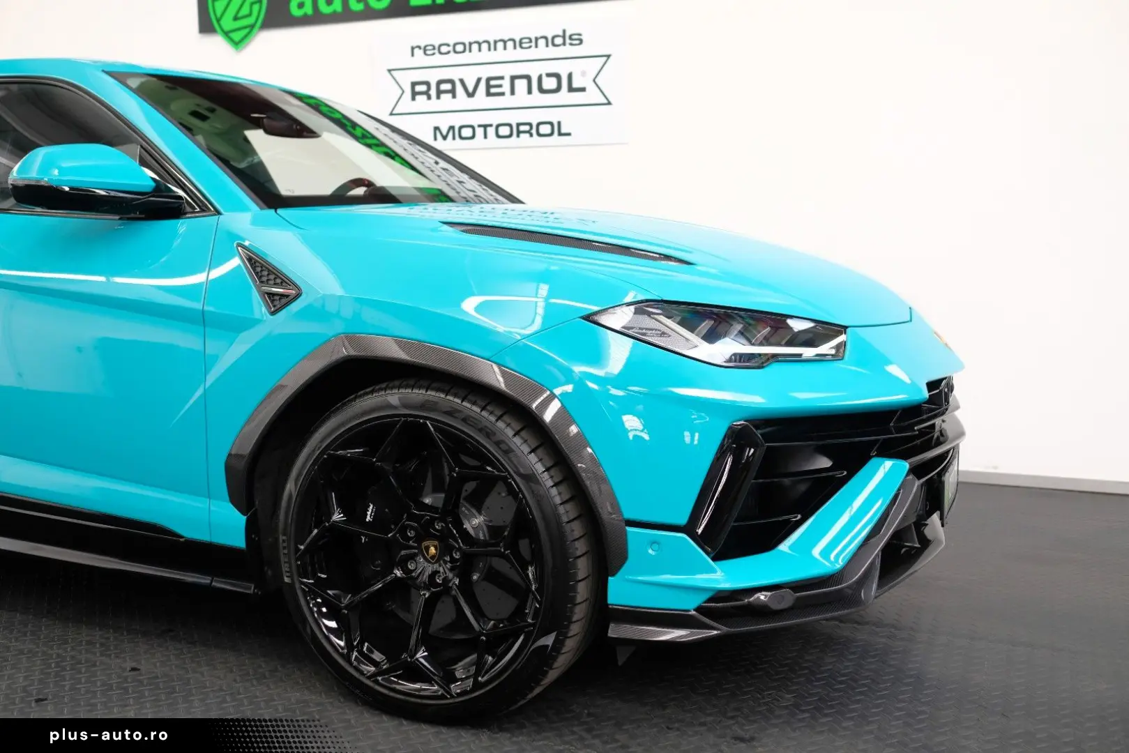 LAMBORGHINI Urus Performante CARBON B&O PANO AKRAPOVIC ADAS